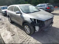 5XYPGDA30GG149703 2016 KIA SORENTO