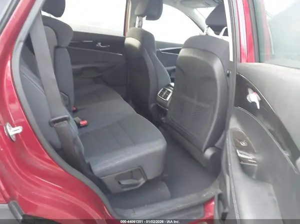 5XYPGDA30GG154836 2016 KIA SORENTO - Image 8
