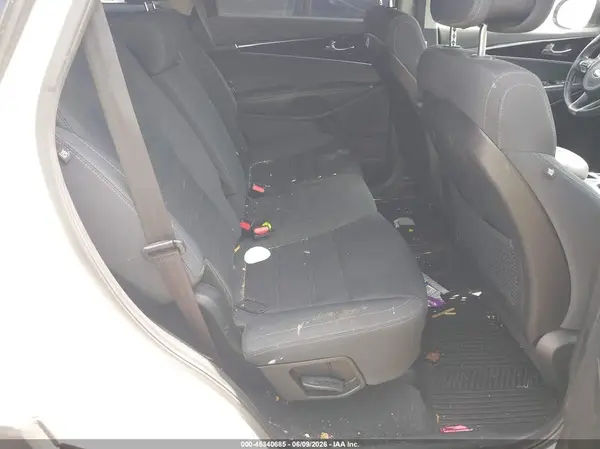 5XYPGDA30GG155405 2016 KIA SORENTO - Image 8