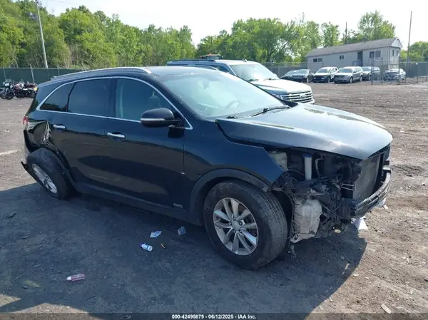 5XYPGDA30GG156280 2016 KIA SORENTO - Image 1