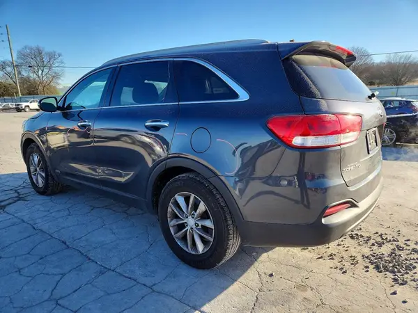 5XYPGDA30GG165545 2016 KIA SORENTO - Image 2