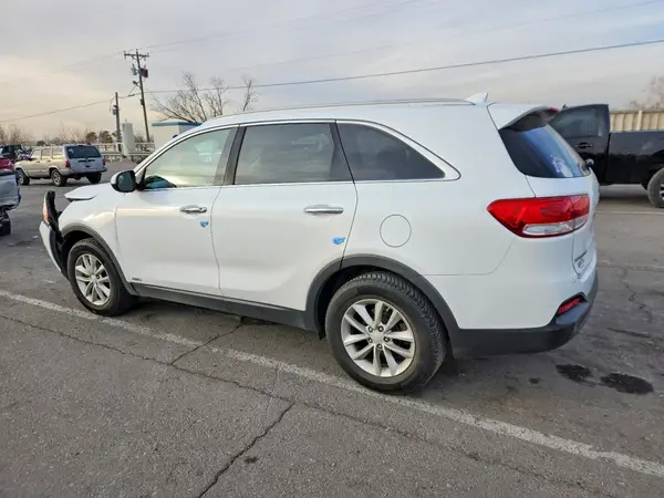 5XYPGDA30GG166288 2016 KIA SORENTO - Image 2