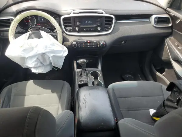 5XYPGDA30GG167991 2016 KIA SORENTO - Image 8