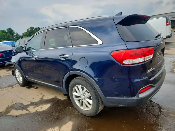 5XYPGDA30GG178781 2016 KIA SORENTO - Image 2