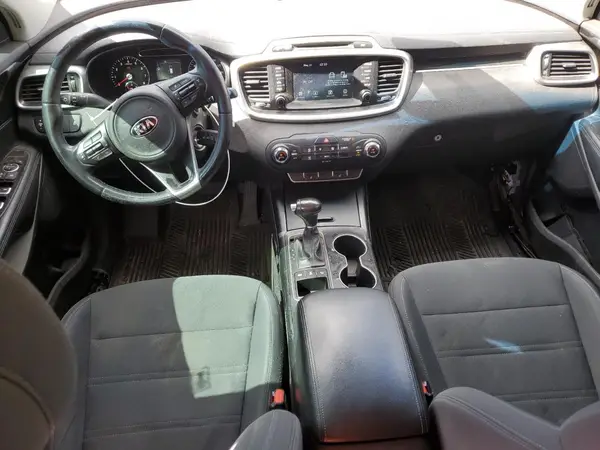 5XYPGDA30HG189393 2017 KIA SORENTO - Image 8