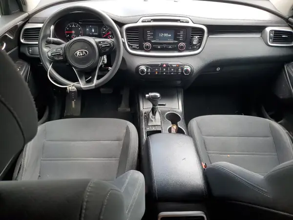 5XYPGDA30HG204006 2017 KIA SORENTO - Image 8