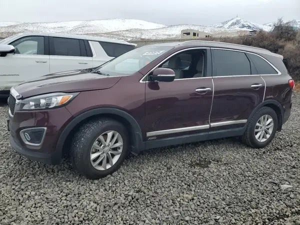 5XYPGDA30HG204121 2017 KIA SORENTO - Image 1