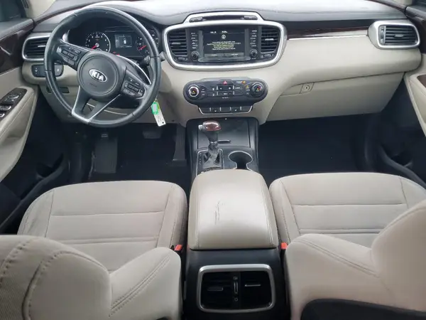 5XYPGDA30HG204121 2017 KIA SORENTO - Image 8