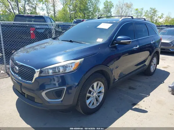 5XYPGDA30HG206998 2017 KIA SORENTO - Image 2