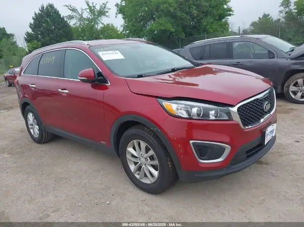 5XYPGDA30HG236261 2017 KIA SORENTO - Image 1