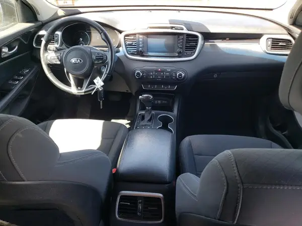 5XYPGDA30HG236745 2017 KIA SORENTO - Image 8