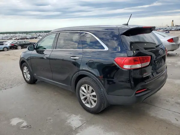 5XYPGDA30HG240830 2017 KIA SORENTO - Image 2