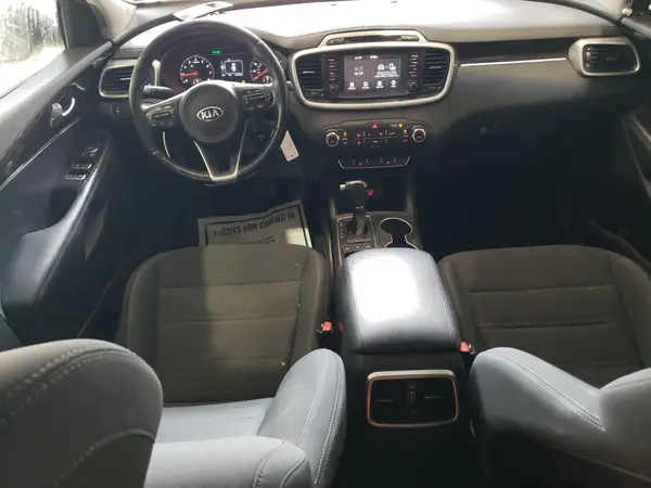 5XYPGDA30HG248264 2017 KIA SORENTO - Image 8