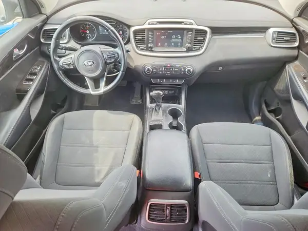 5XYPGDA30HG249625 2017 KIA SORENTO - Image 8