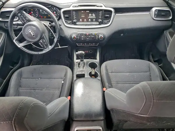 5XYPGDA30HG258518 2017 KIA SORENTO - Image 8