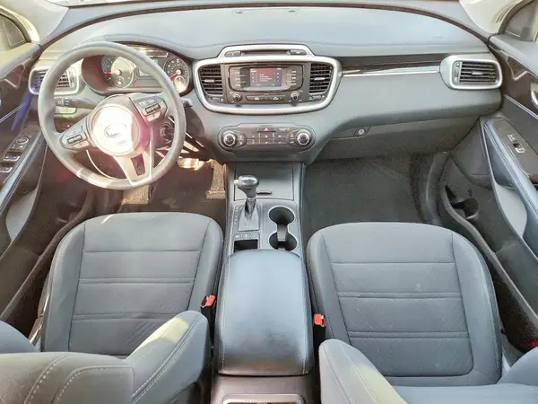 5XYPGDA30HG259880 2017 KIA SORENTO - Image 8