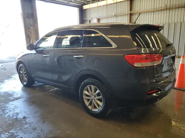 5XYPGDA30HG271401 2017 KIA SORENTO - Image 2