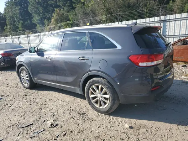5XYPGDA30HG293298 2017 KIA SORENTO - Image 2