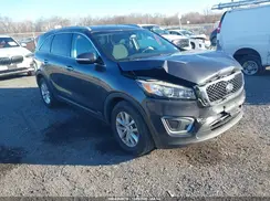 5XYPGDA30HG295892 2017 KIA SORENTO