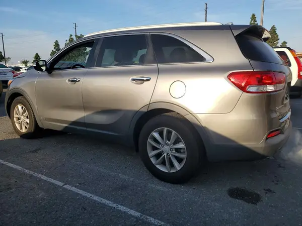 5XYPGDA30HG301173 2017 KIA SORENTO - Image 2