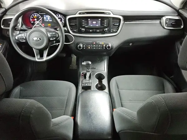 5XYPGDA30HG304199 2017 KIA SORENTO - Image 8