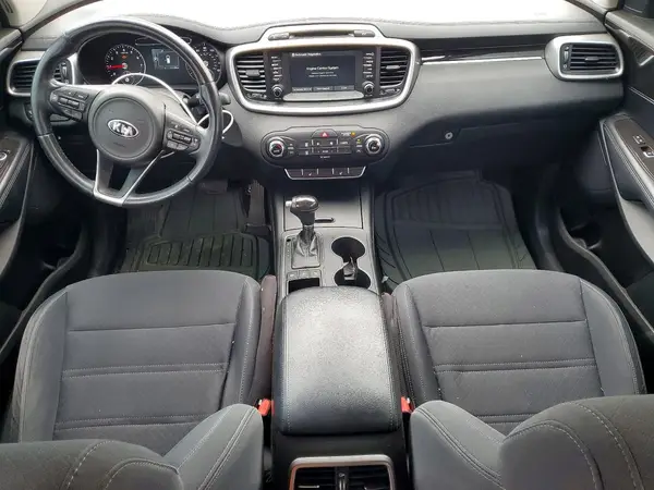 5XYPGDA30HG316045 2017 KIA SORENTO - Image 8