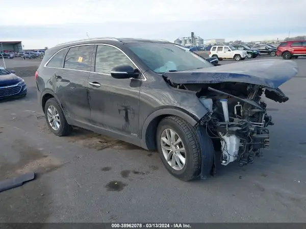 5XYPGDA30HG318281 2017 KIA SORENTO - Image 1