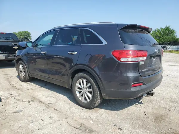 5XYPGDA30HG328597 2017 KIA SORENTO - Image 2