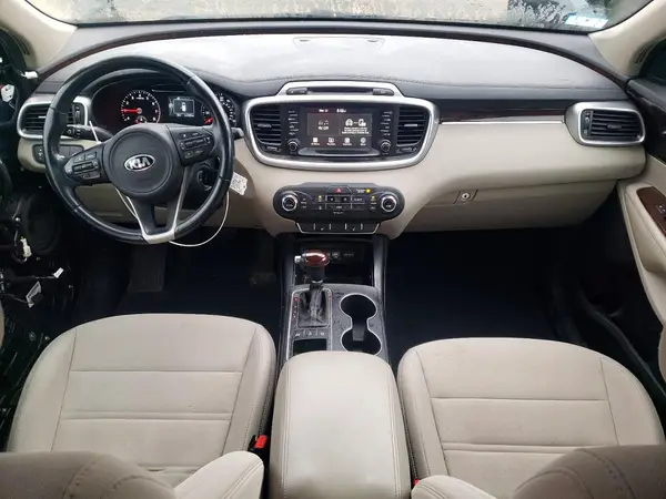 5XYPGDA30HG334688 2017 KIA SORENTO - Image 8