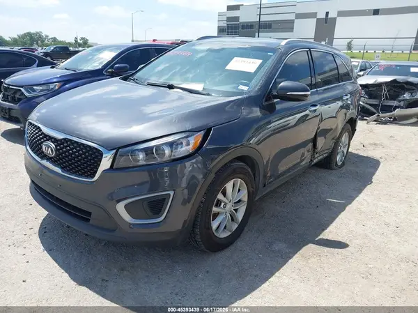 5XYPGDA30HG337431 2017 KIA SORENTO - Image 2