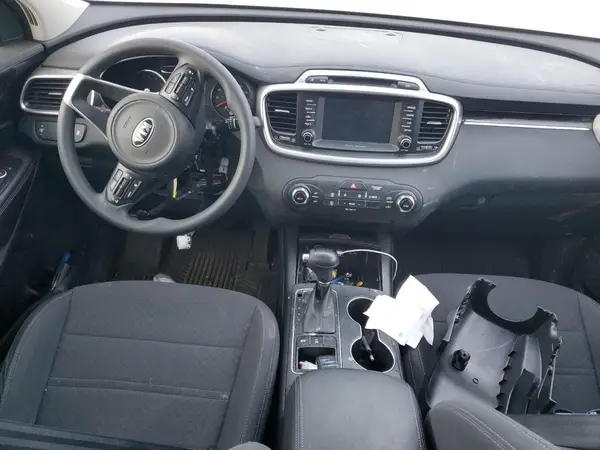 5XYPGDA30JG339959 2018 KIA SORENTO - Image 8