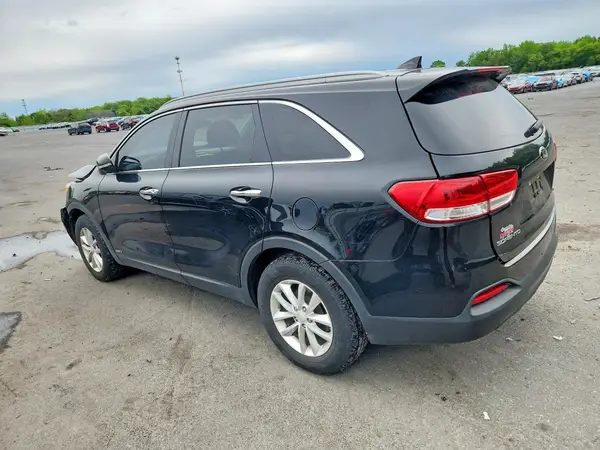 5XYPGDA30JG341095 2018 KIA SORENTO - Image 2
