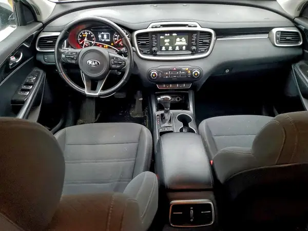 5XYPGDA30JG345793 2018 KIA SORENTO - Image 8