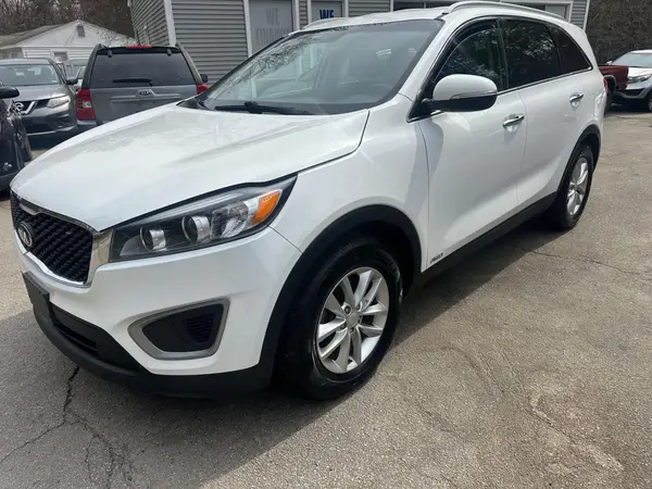 5XYPGDA30JG347351 2018 KIA SORENTO - Image 2