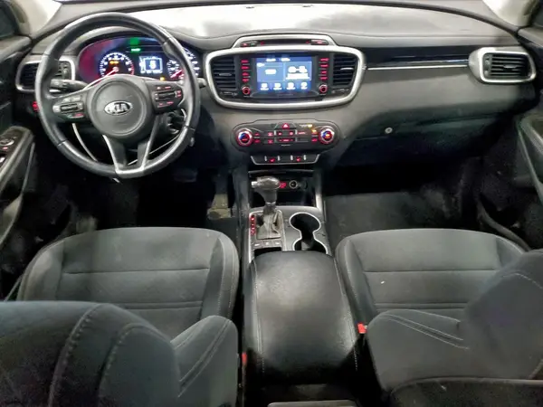 5XYPGDA30JG358155 2018 KIA SORENTO - Image 8