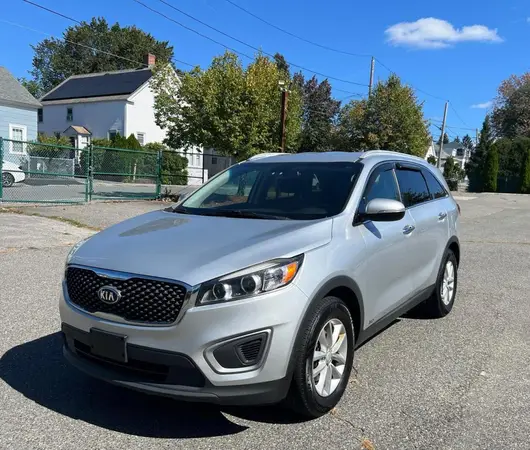 5XYPGDA30JG367406 2018 KIA SORENTO - Image 2