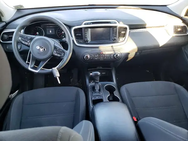 5XYPGDA30JG393763 2018 KIA SORENTO - Image 8