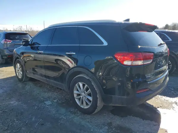 5XYPGDA30JG394802 2018 KIA SORENTO - Image 2
