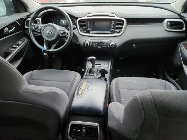 5XYPGDA30JG401893 2018 KIA SORENTO - Image 8