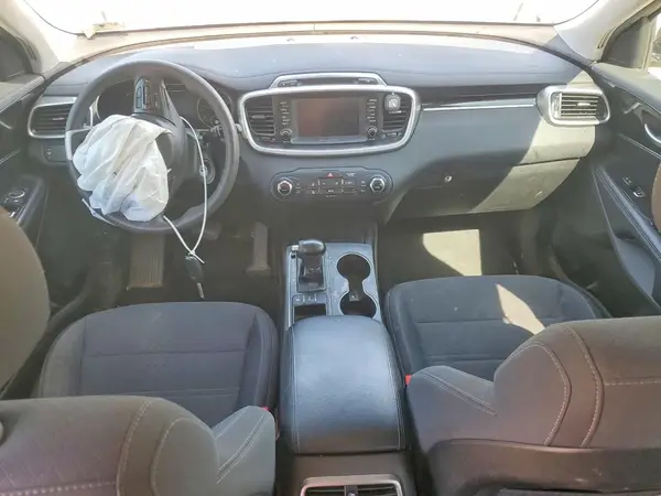 5XYPGDA30JG403708 2018 KIA SORENTO - Image 8