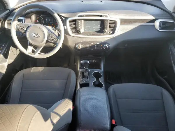 5XYPGDA30JG405183 2018 KIA SORENTO - Image 8