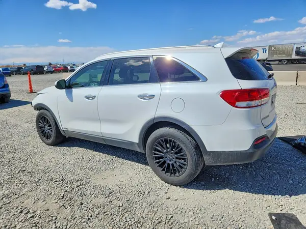 5XYPGDA30JG408990 2018 KIA SORENTO - Image 2
