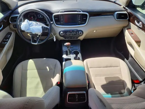 5XYPGDA30JG408990 2018 KIA SORENTO - Image 8