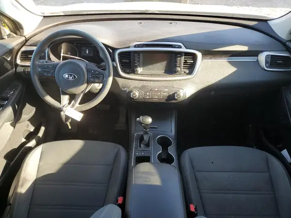 5XYPGDA30JG409234 2018 KIA SORENTO - Image 8