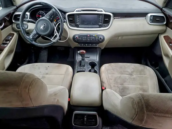 5XYPGDA30JG415440 2018 KIA SORENTO - Image 8
