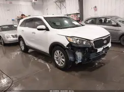 5XYPGDA30JG427023 2018 KIA SORENTO