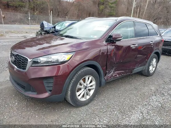 5XYPGDA30KG434295 2019 KIA SORENTO - Image 2