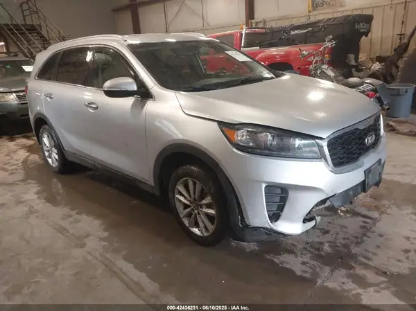 5XYPGDA30KG436922 2019 KIA SORENTO - Image 1