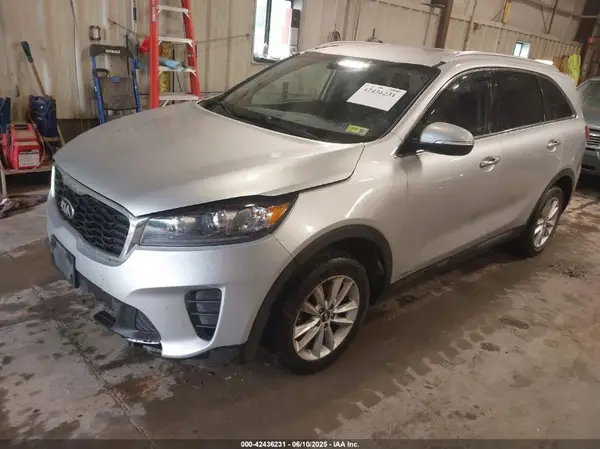 5XYPGDA30KG436922 2019 KIA SORENTO - Image 2