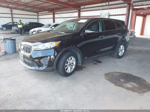 5XYPGDA30KG442767 2019 KIA SORENTO - Image 2